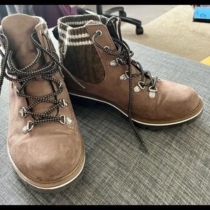 Torrid-Booties / boots 8.5W